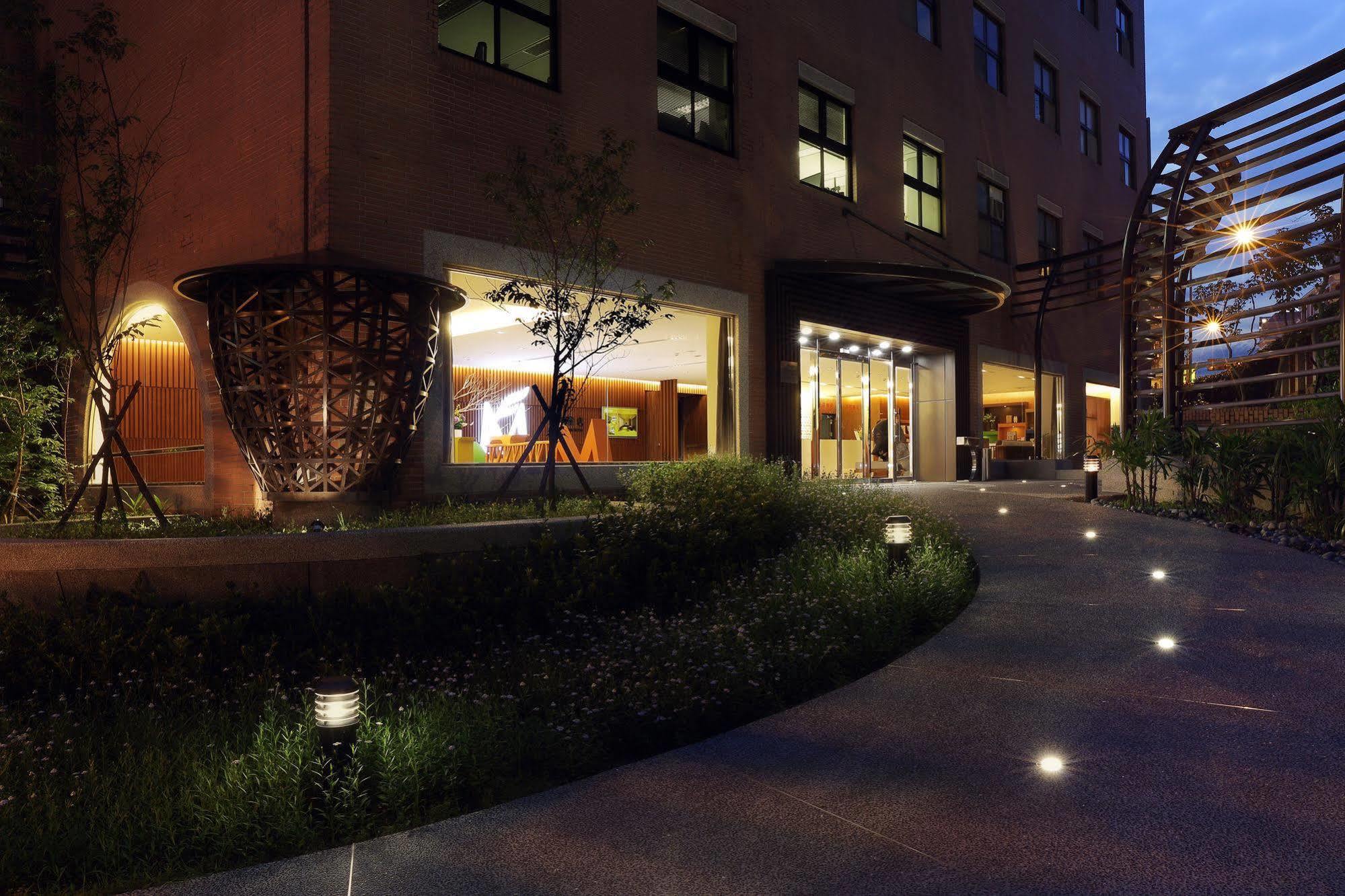 Mellow Fields Hotel Taipei Exteriör bild